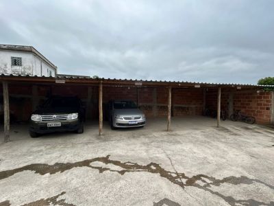 Venda: Loja e Construção em Quatis